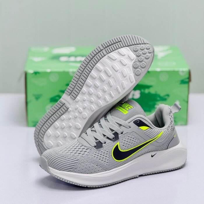 Model Code: 390 – Running Sneaker - Image 3