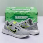 Model Code: 390 – Running Sneaker - Image 5