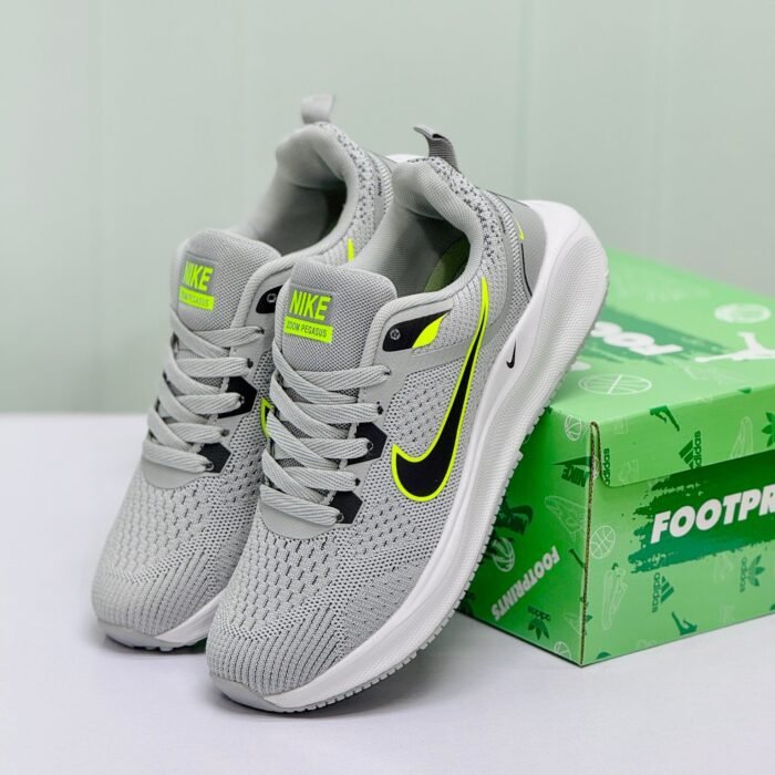 Model Code: 390 – Running Sneaker - Image 4